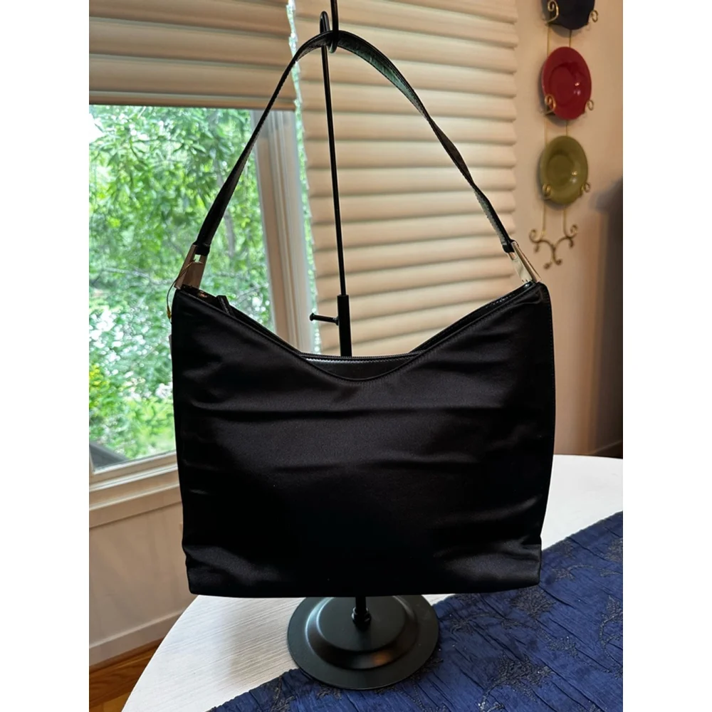 Gucci Black Padded Satin & Patent Leather Shoulder Bag - Picture 3 of 14
